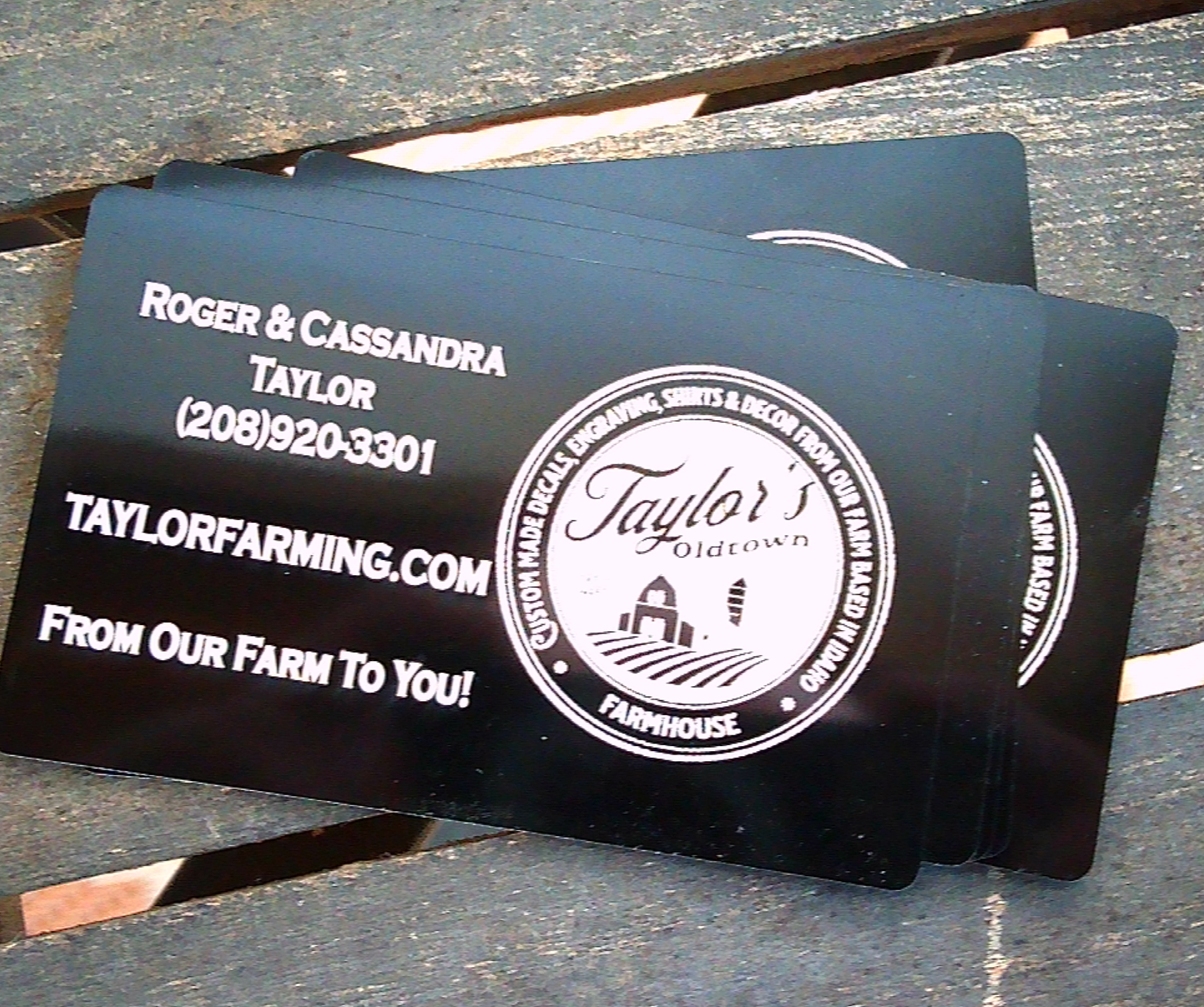Custom anodized aluminum business cards